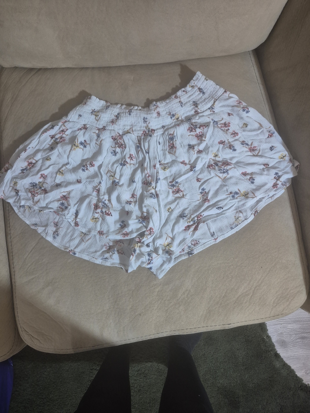 Wallflower White Floral Smocked-Waist Athletic Shorts